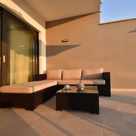 Vakantiehuis Zoran By Interhome