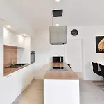 بيت للعطل Zoran By Interhome