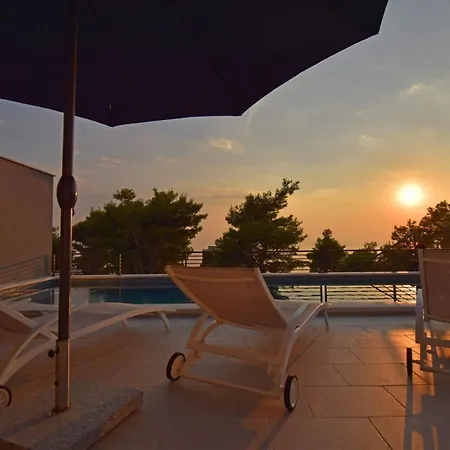 Zoran By Interhome Makarska