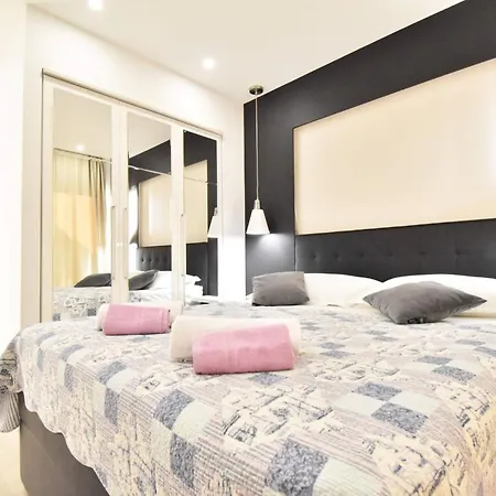 Zoran By Interhome *