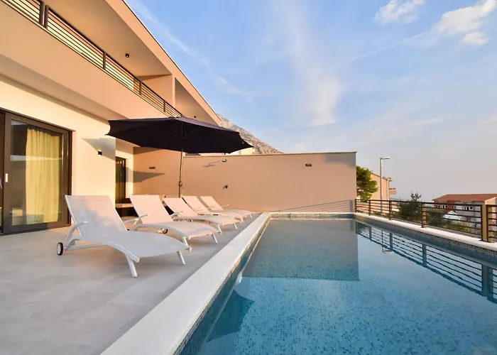 Zoran By Interhome Ferienhaus Makarska