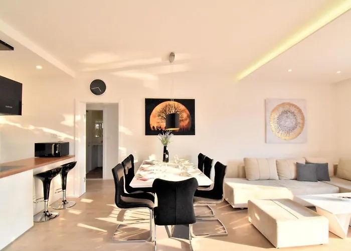 Ferienhaus Zoran By Interhome Makarska