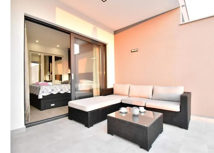 Ferienhaus Zoran By Interhome Makarska